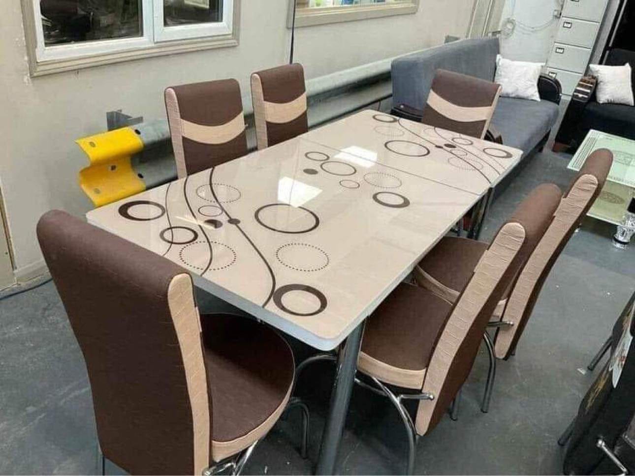TURKISH BUBBLE DINING TABLE WITH 4/6 CHAIRS
