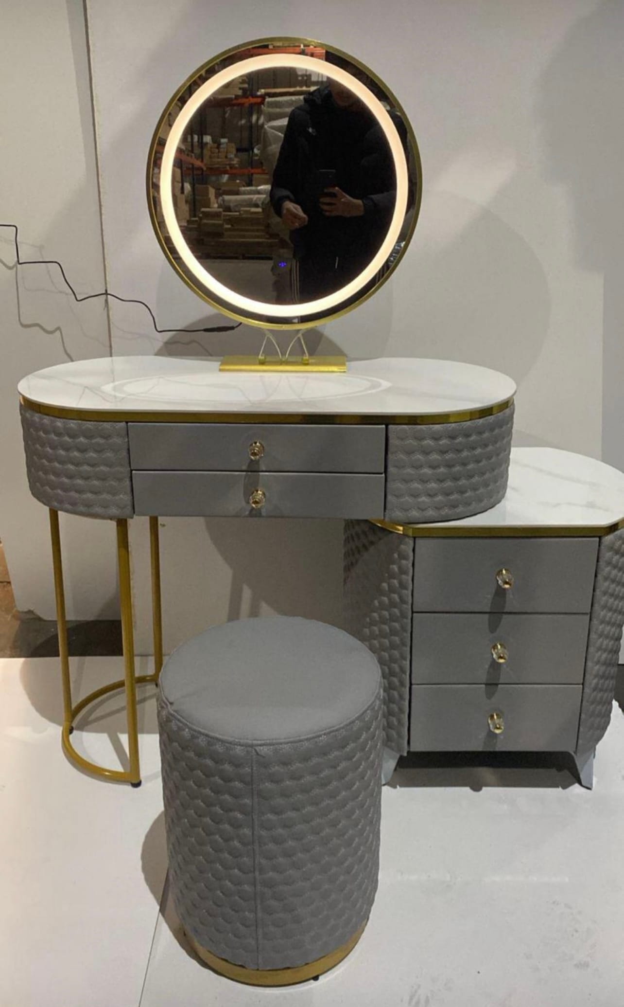 Modern Pink LED Dressing Table with Stool – Matt Finish