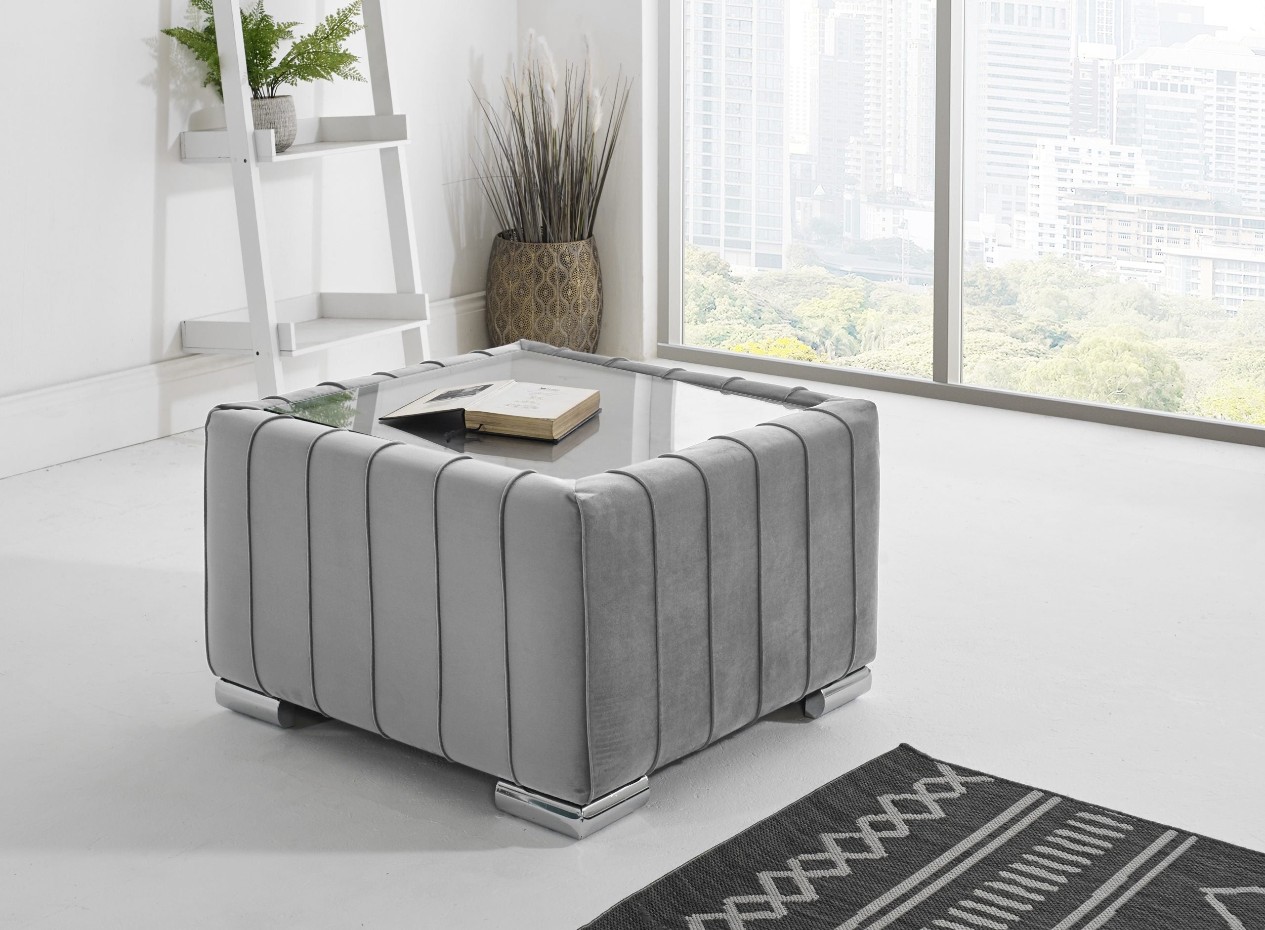 Layla Corner Fullback - 1c2 + Bolster / Buttoned Cushions