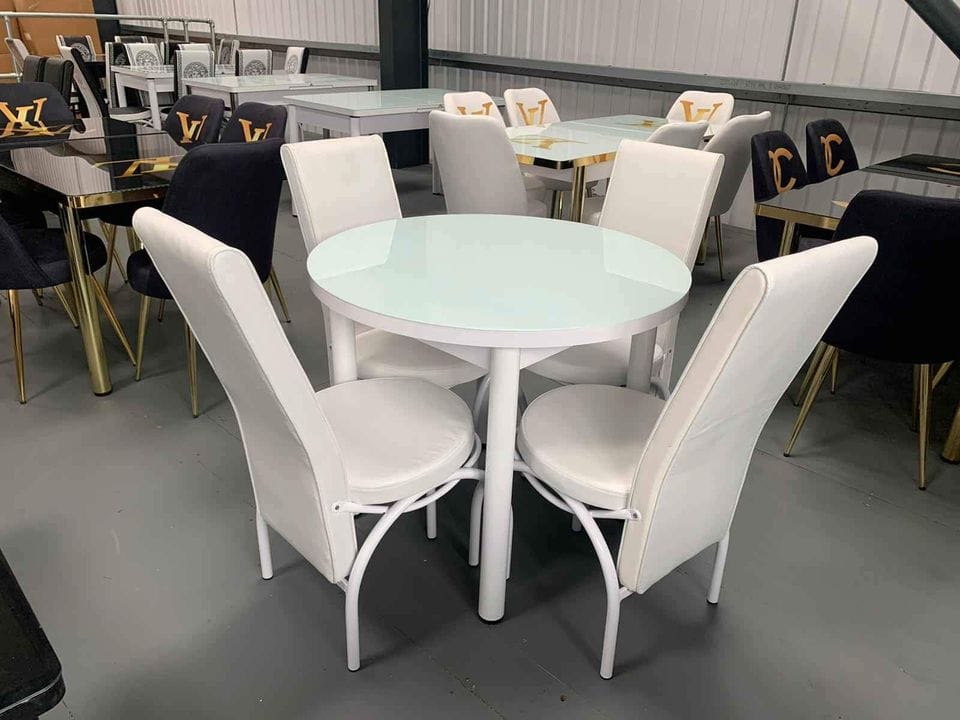 TURKISH ROUND TABLE WITH 4 CHAIRS BLACK/WHITE/GREY/BROWN