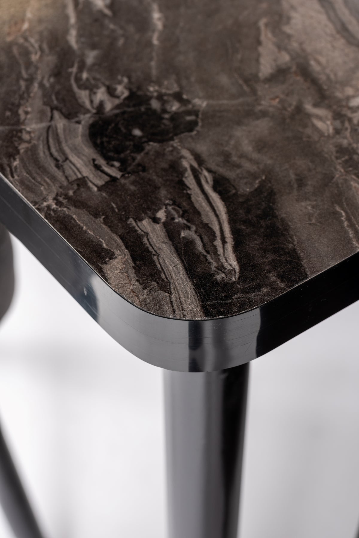 Mini Extendable Cosmos Dining Table With Four Chairs